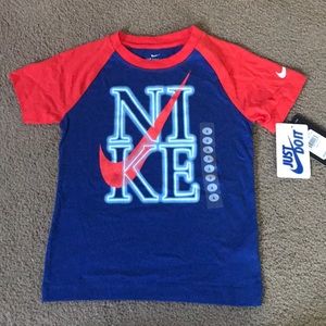 Nike t shirt
